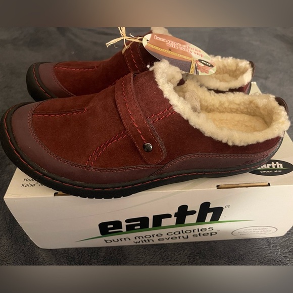 EARTH Indulge Suede Fleeced Lined Clog/Mule. Size 9 Merlot - Picture 2 of 15